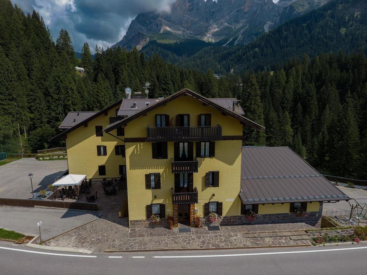 Gh Hotel Fratazza San Martino Di Castrozza Exterior foto